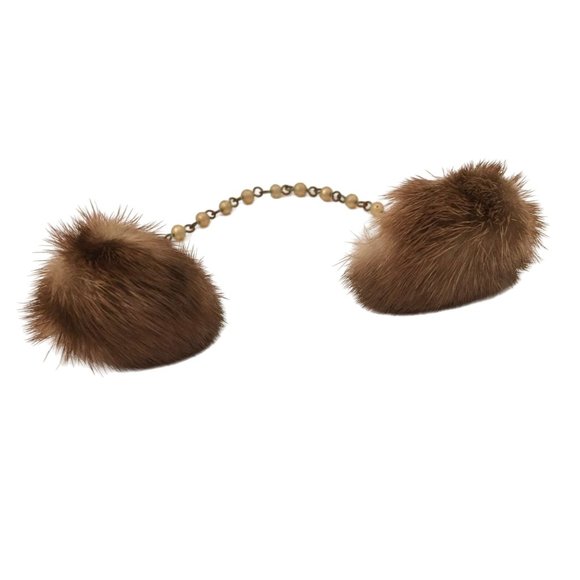 Vintage Fur Sweater Guards Clips Pearls Link Chain Accessories - Picture 6 of 9